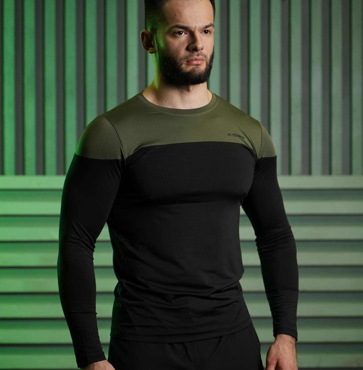 5 в 1: Компресійний костюм Adidas 5в1:  5