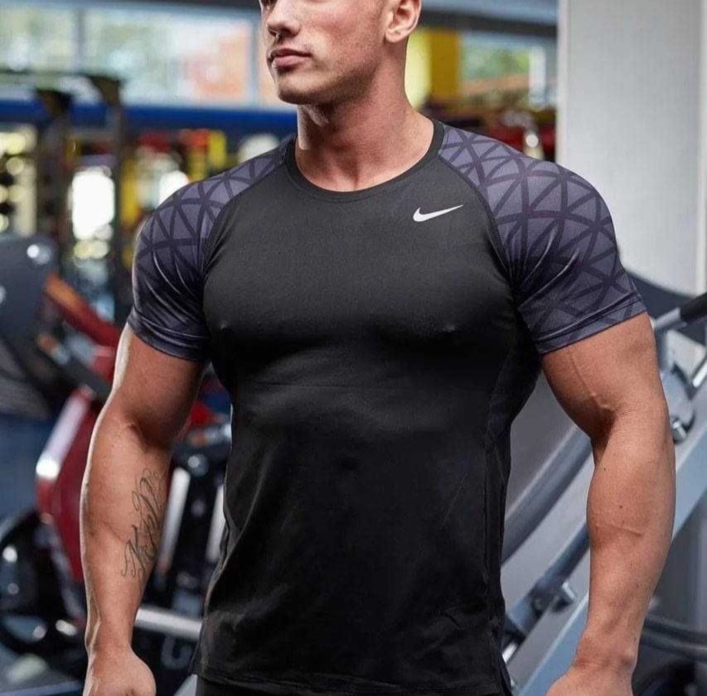 4 в 1: Компресійний костюм Nike 4в1:  4